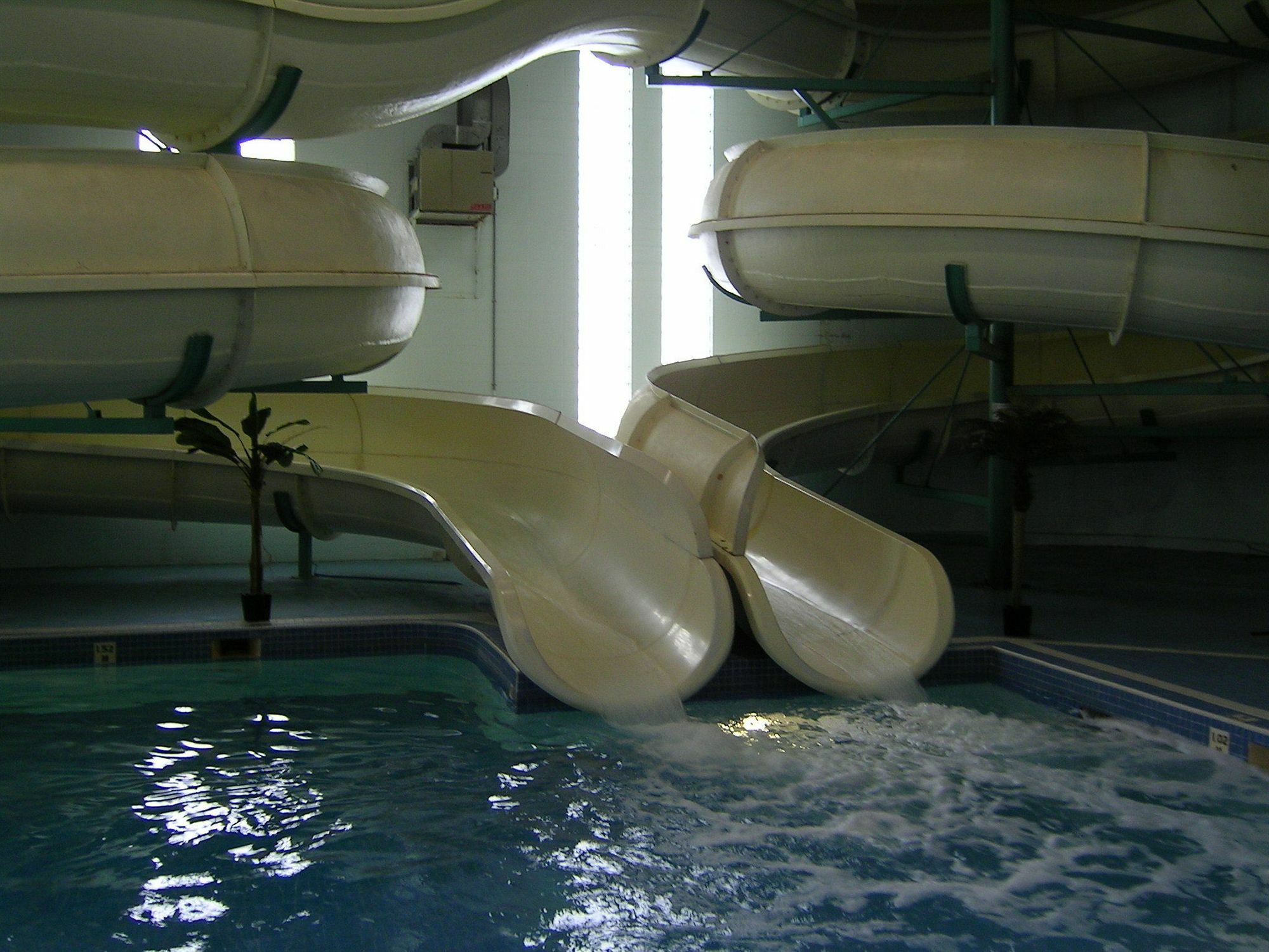 Travelodge By Wyndham Lloydminster Bagian luar foto