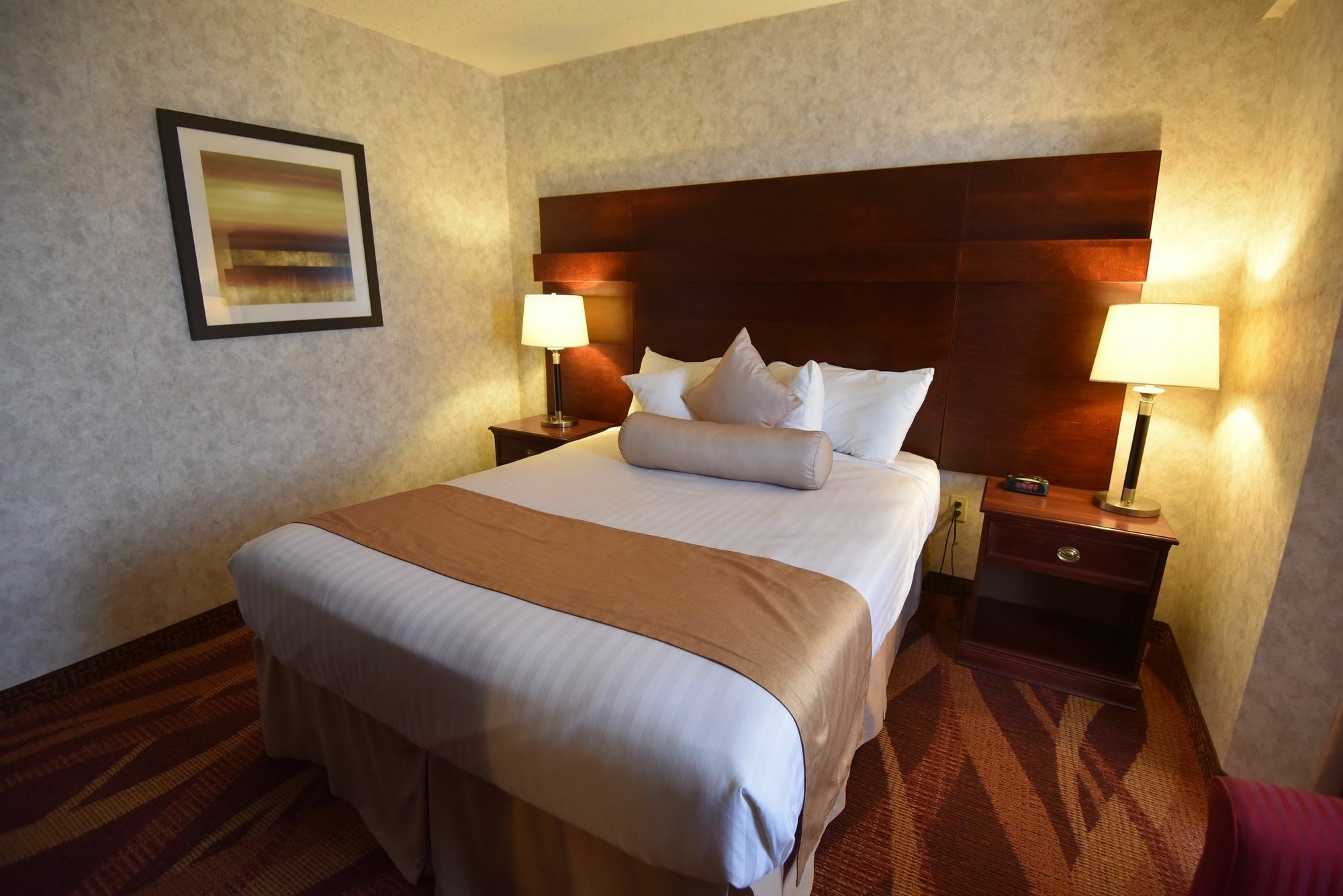 Travelodge By Wyndham Lloydminster Bagian luar foto